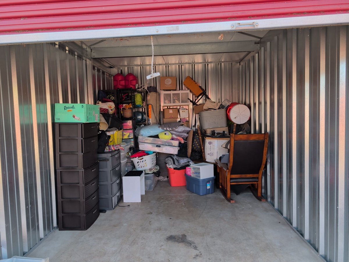 10 x 15 storage unit in Plano, IL
