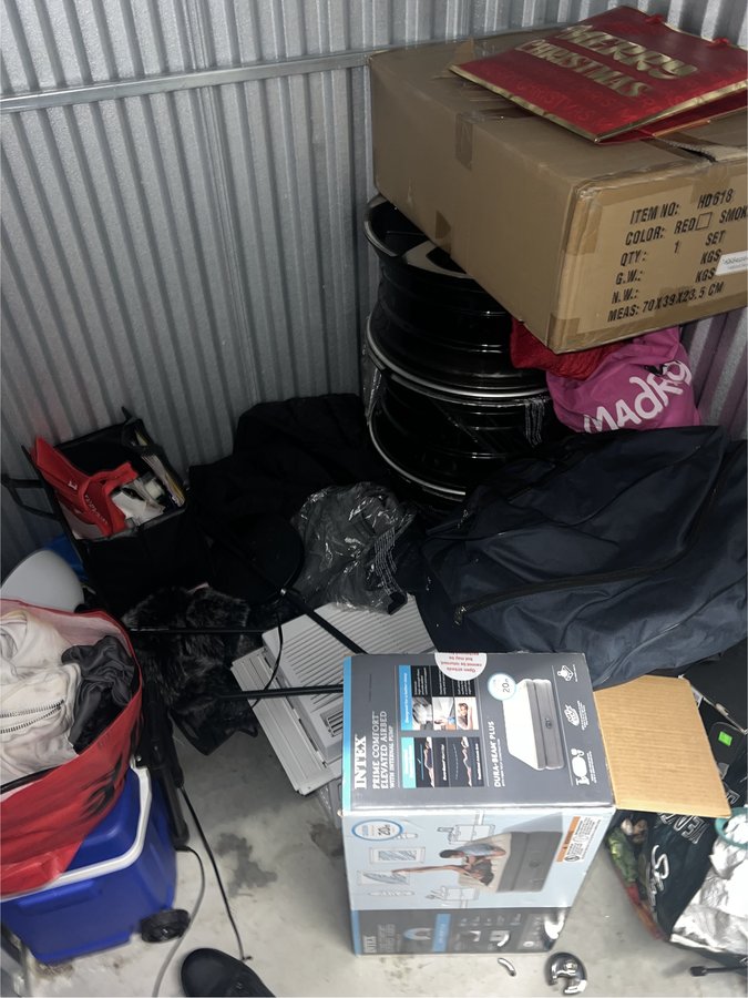 5 x 5 storage unit in Newark, NJ