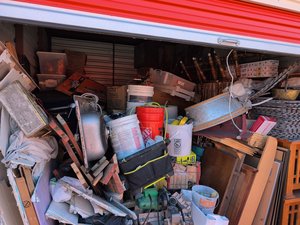 10 x 15 storage unit in Geneva, IL