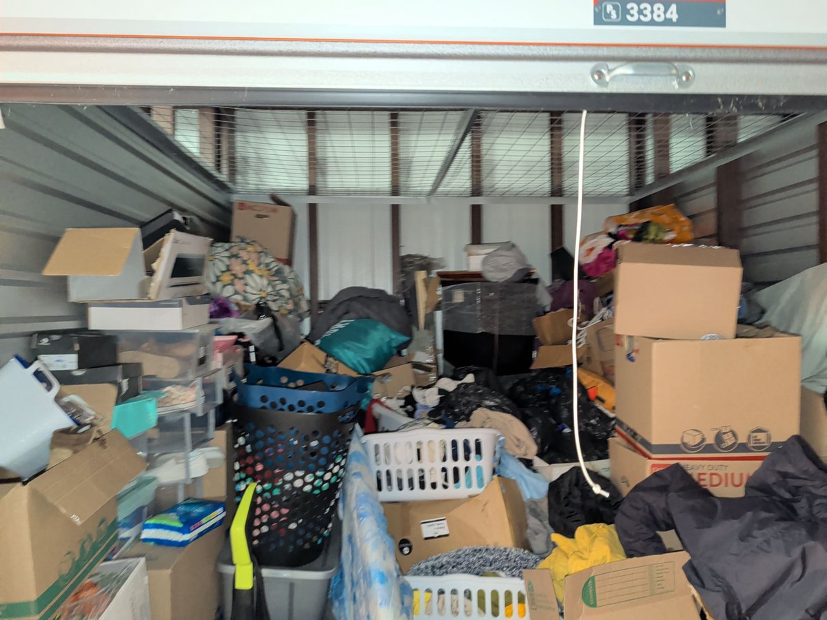 10 x 12 storage unit in Naperville, IL