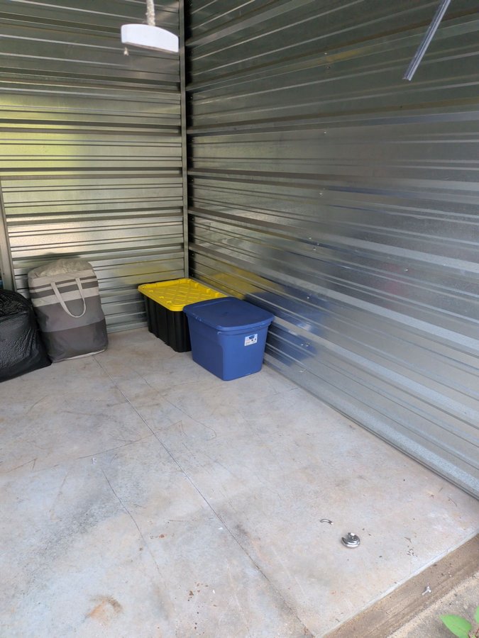 10 x 10 storage unit in Somersworth, NH