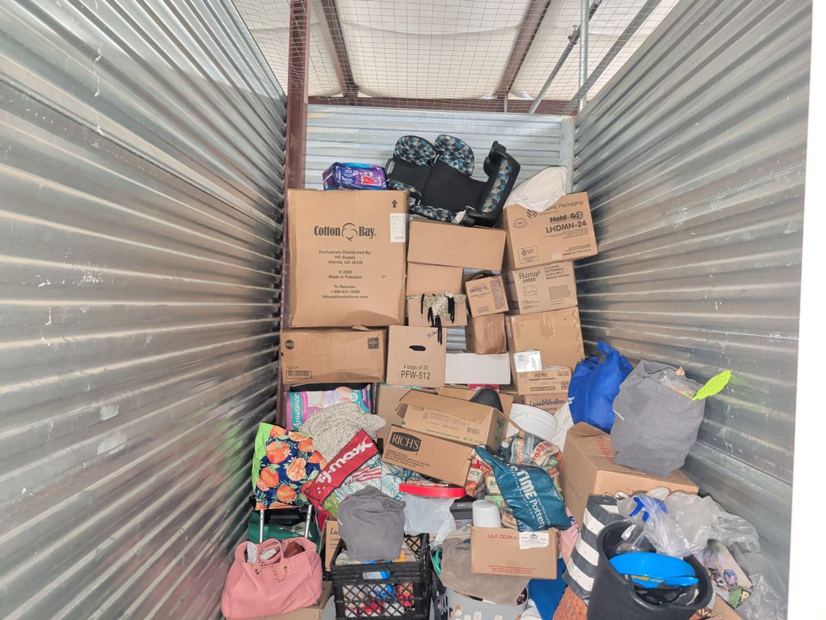 5 x 10 storage unit in Naperville, IL