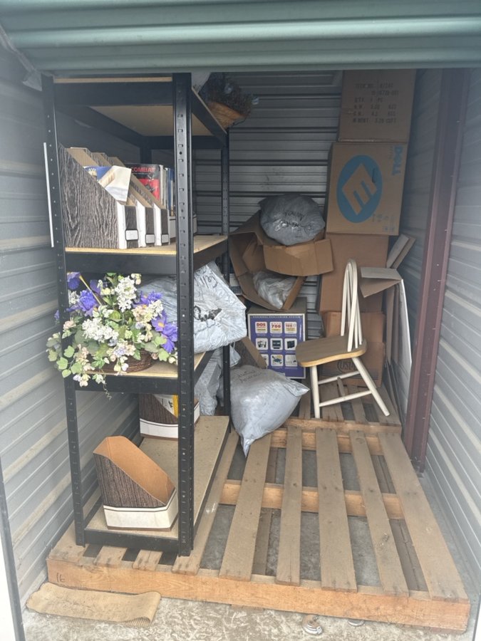 5 x 10 storage unit in Miamisburg, OH