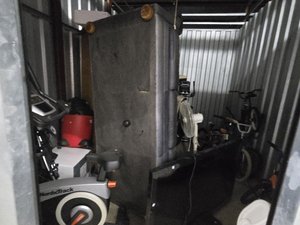 10 x 15 storage unit in Gaithersburg, MD