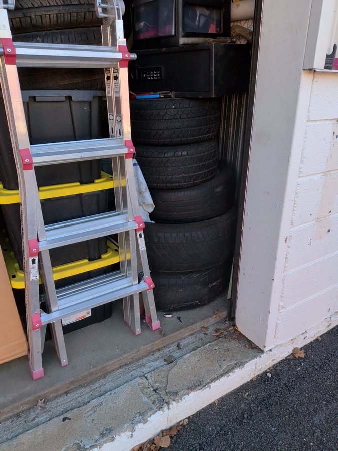 10 x 30 storage unit in Manchester, NH