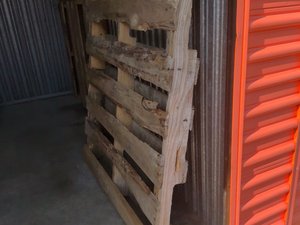 5 x 10 storage unit in Manchester, NH