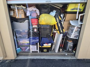 10 x 10 storage unit in Albuquerque, NM
