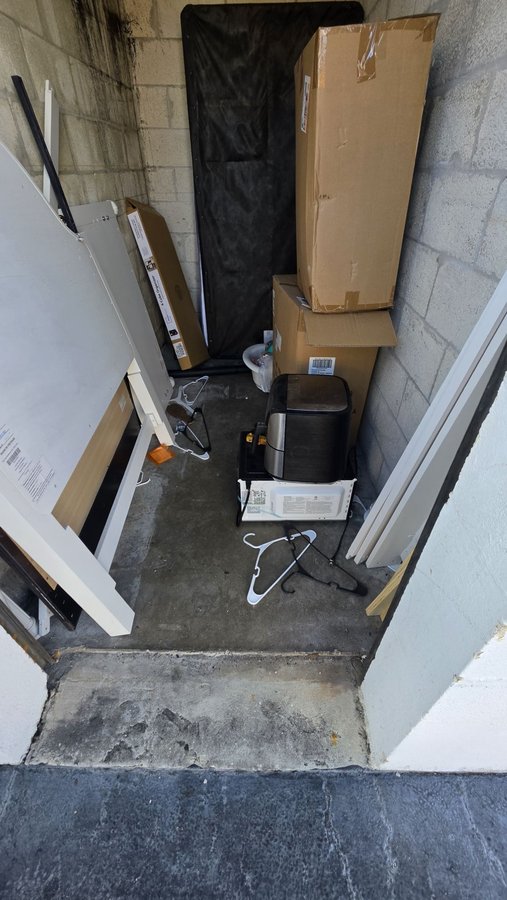 5 x 10 storage unit in North Miami, FL