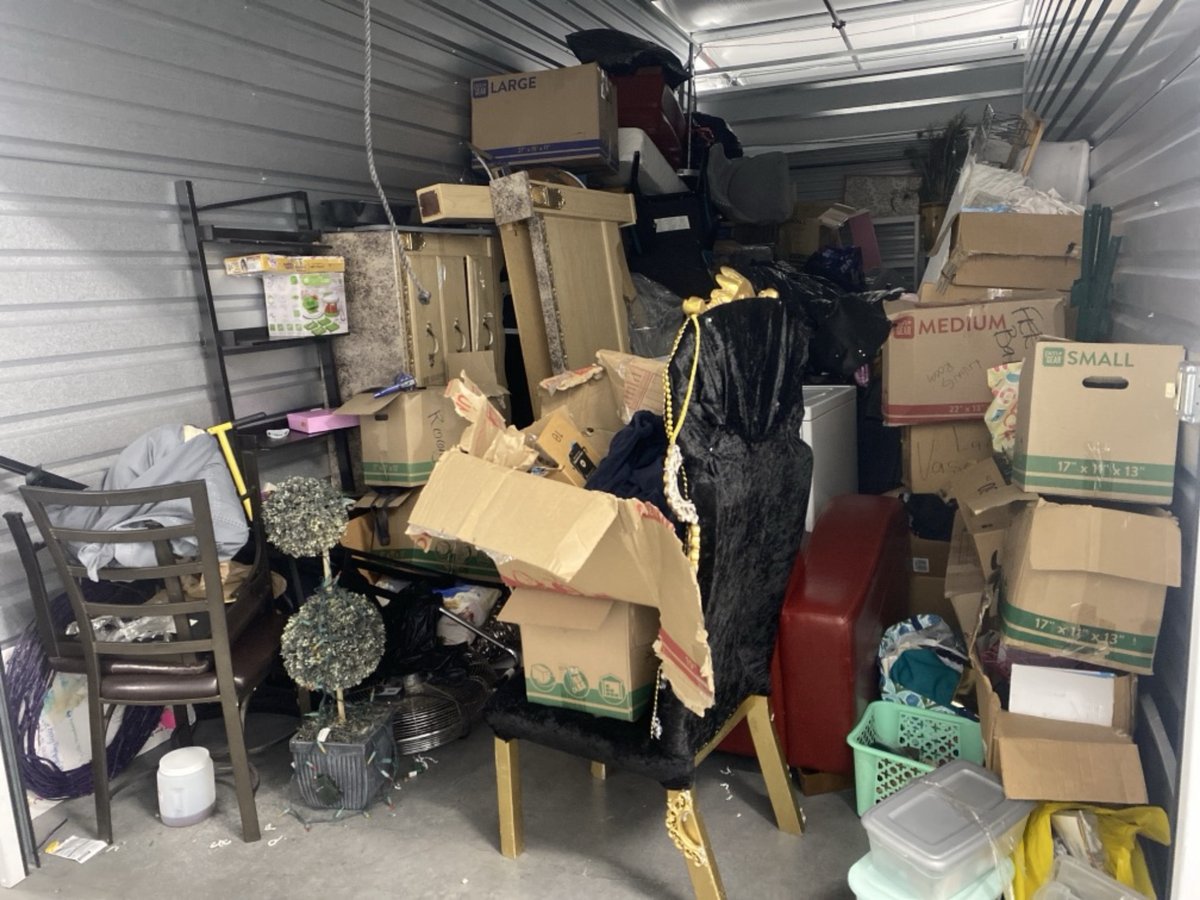 10 x 25 storage unit in Surprise, AZ