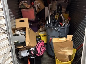 5 x 10 storage unit in North Brunswick, NJ