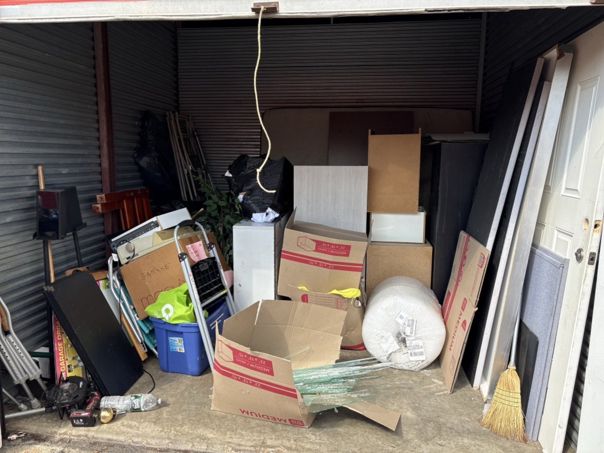 10 x 10 storage unit in North Brunswick, NJ