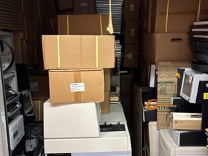 7 x 10 storage unit in North Brunswick, NJ
