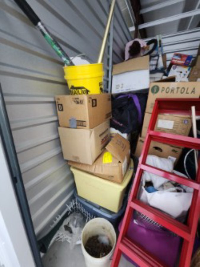 5 x 10 storage unit in West Seneca, NY
