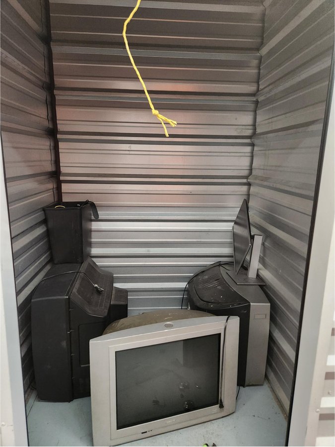 5 x 5 storage unit in Belleville, NJ