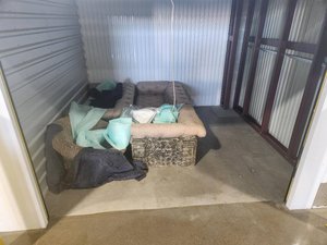 10 x 10 storage unit in Franklin, WI