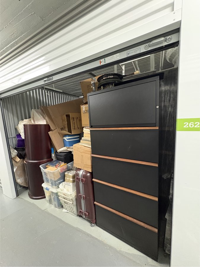 10 x 5 storage unit in Chicago, IL