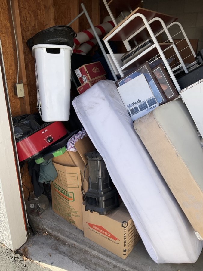 10 x 10 storage unit in Las Vegas, NV