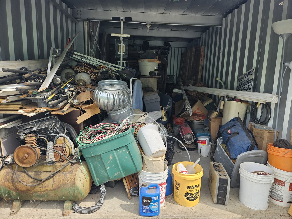 10 x 20 storage unit in Lawrenceville, GA