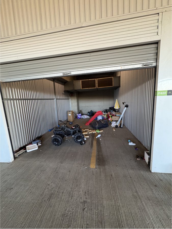 10 x 22 storage unit in Chicago, IL