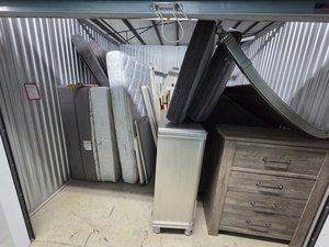 10 x 10 unit in Chattanooga