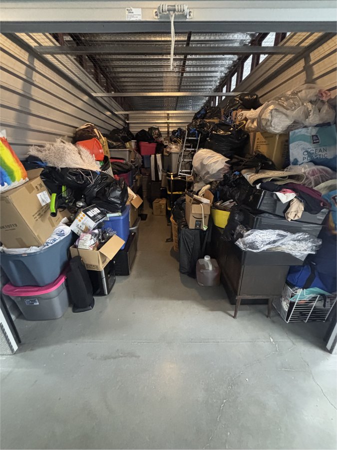10 x 20 storage unit in Middle River, MD