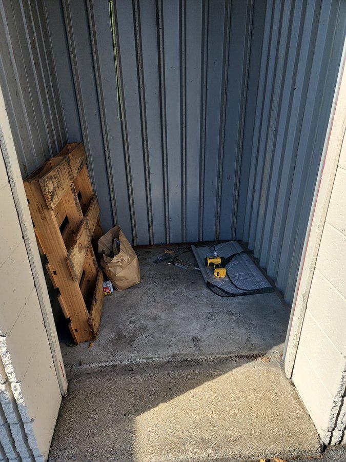 5 x 5 storage unit in Warwick, RI