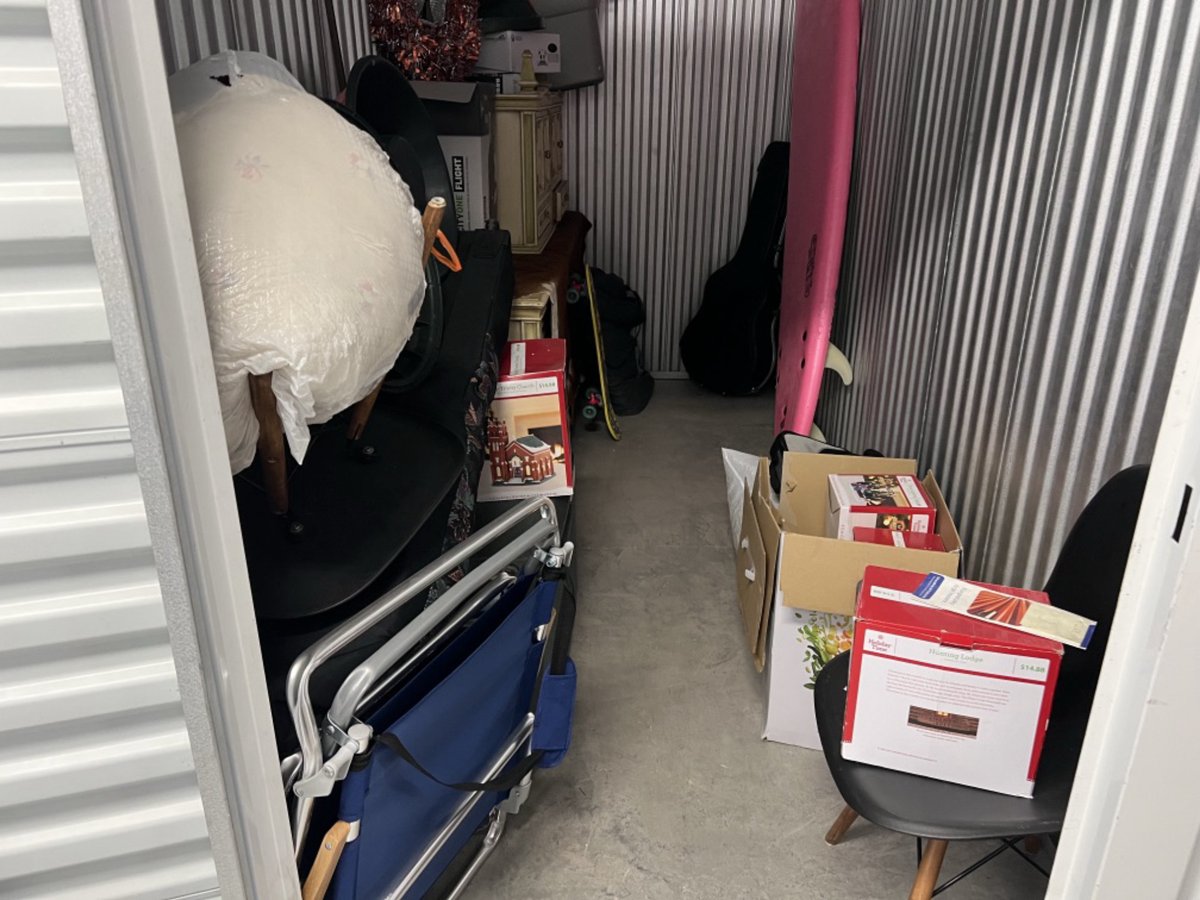6 x 10 storage unit in Deerfield Beach, FL