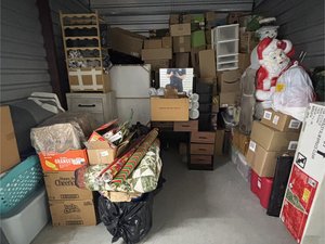 10 x 10 storage unit in Middle River, MD