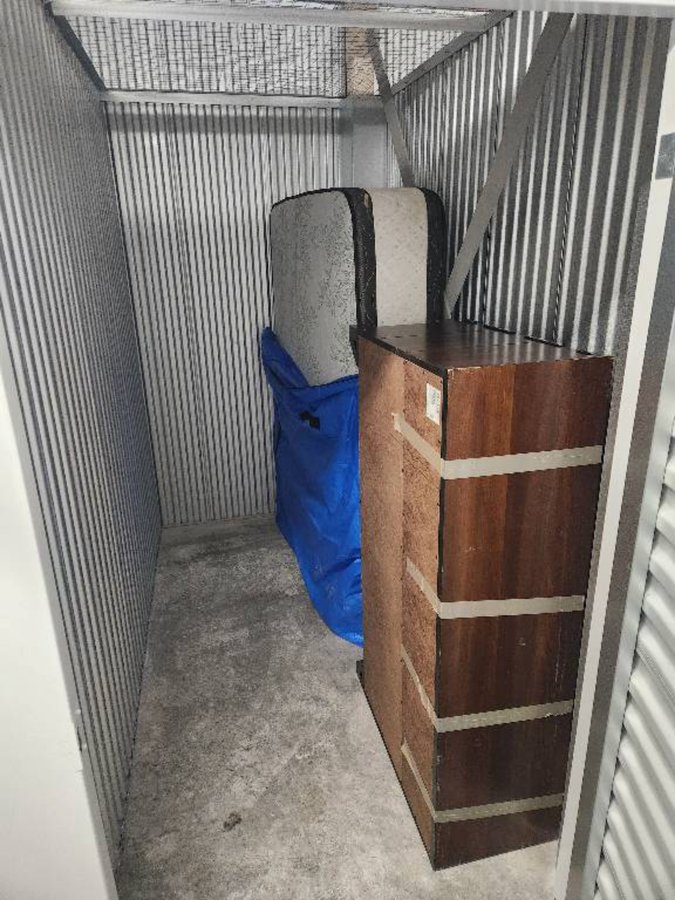 10 x 10 storage unit in Washington, DC