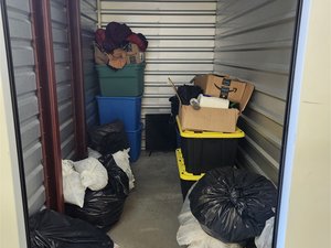 5 x 10 storage unit in Buffalo, NY