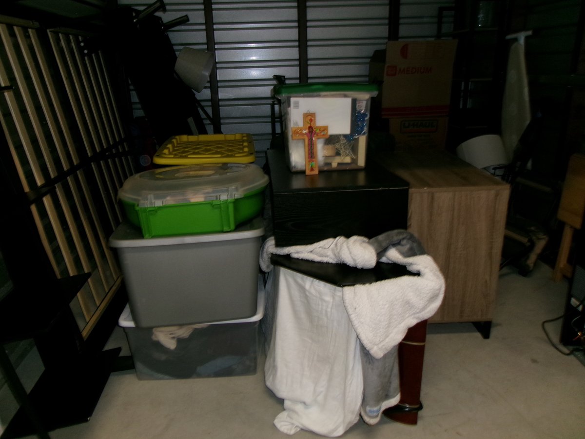 10 x 10 storage unit in South Euclid, OH