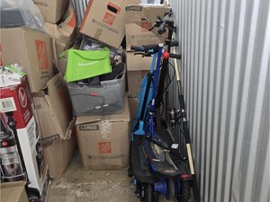 5 x 10 storage unit in Pompano Beach, FL