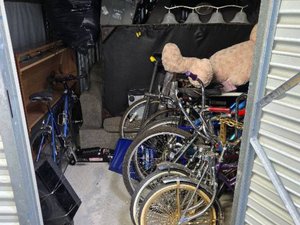 10 x 8 storage unit in Lincolnwood, IL