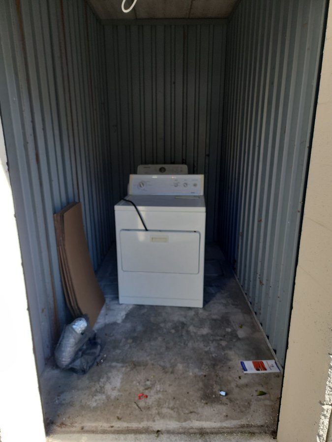5 x 10 storage unit in North Providence, RI