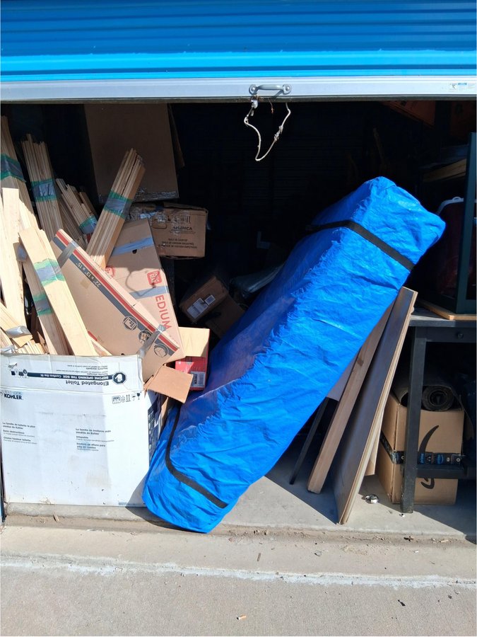 10 x 20 storage unit in Lakewood, CO