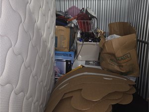 5 x 10 storage unit in Pompano Beach, FL