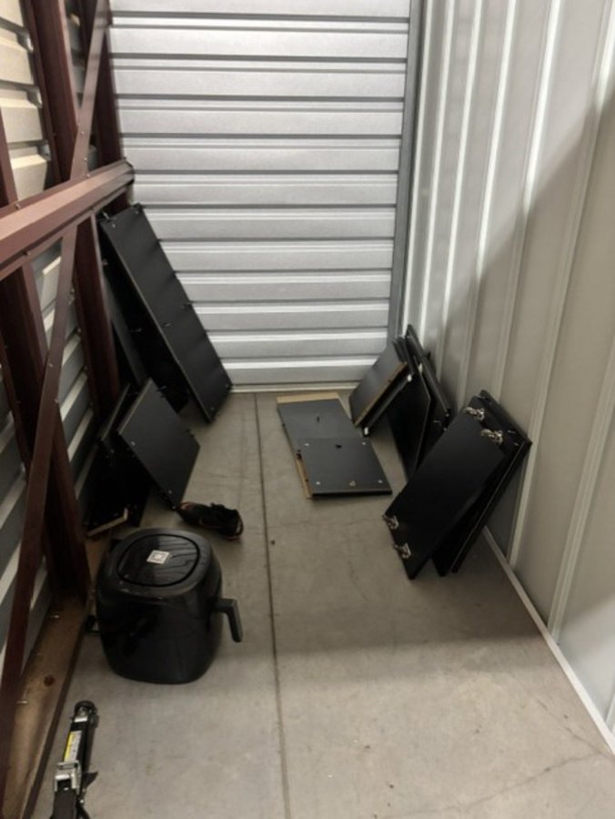 5 x 10 storage unit in Tampa, FL