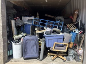 10 x 20 storage unit in Aurora, CO