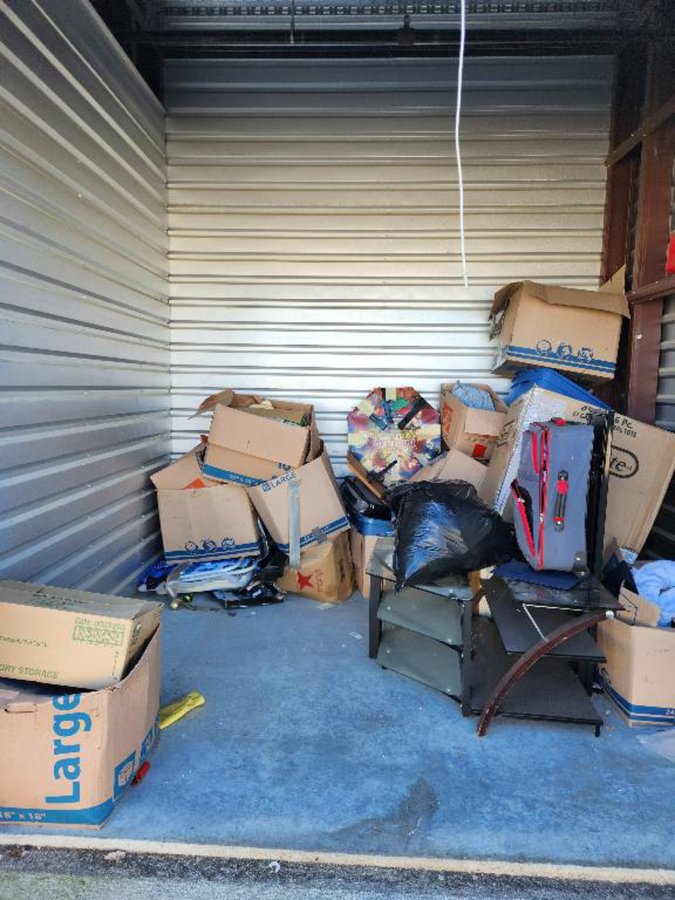 10 x 10 storage unit in Indianapolis, IN