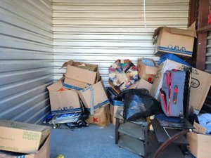 10 x 10 storage unit in Indianapolis, IN