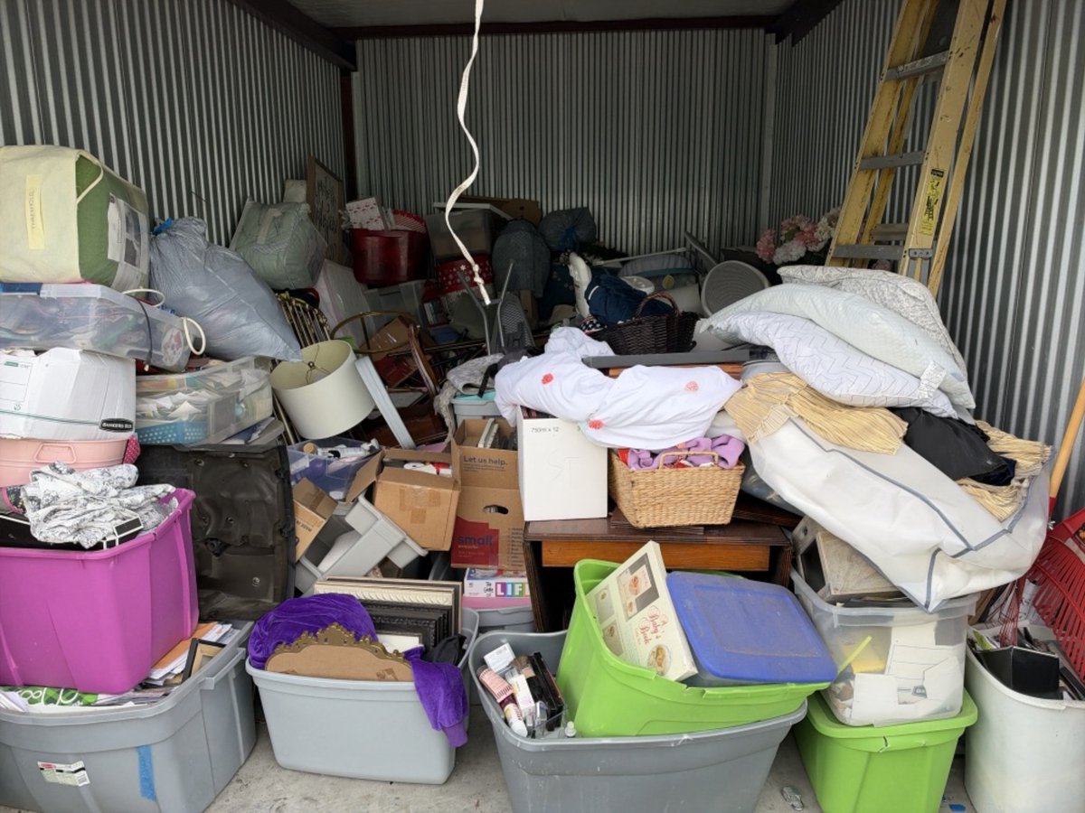 10 x 15 storage unit in Ocala, FL