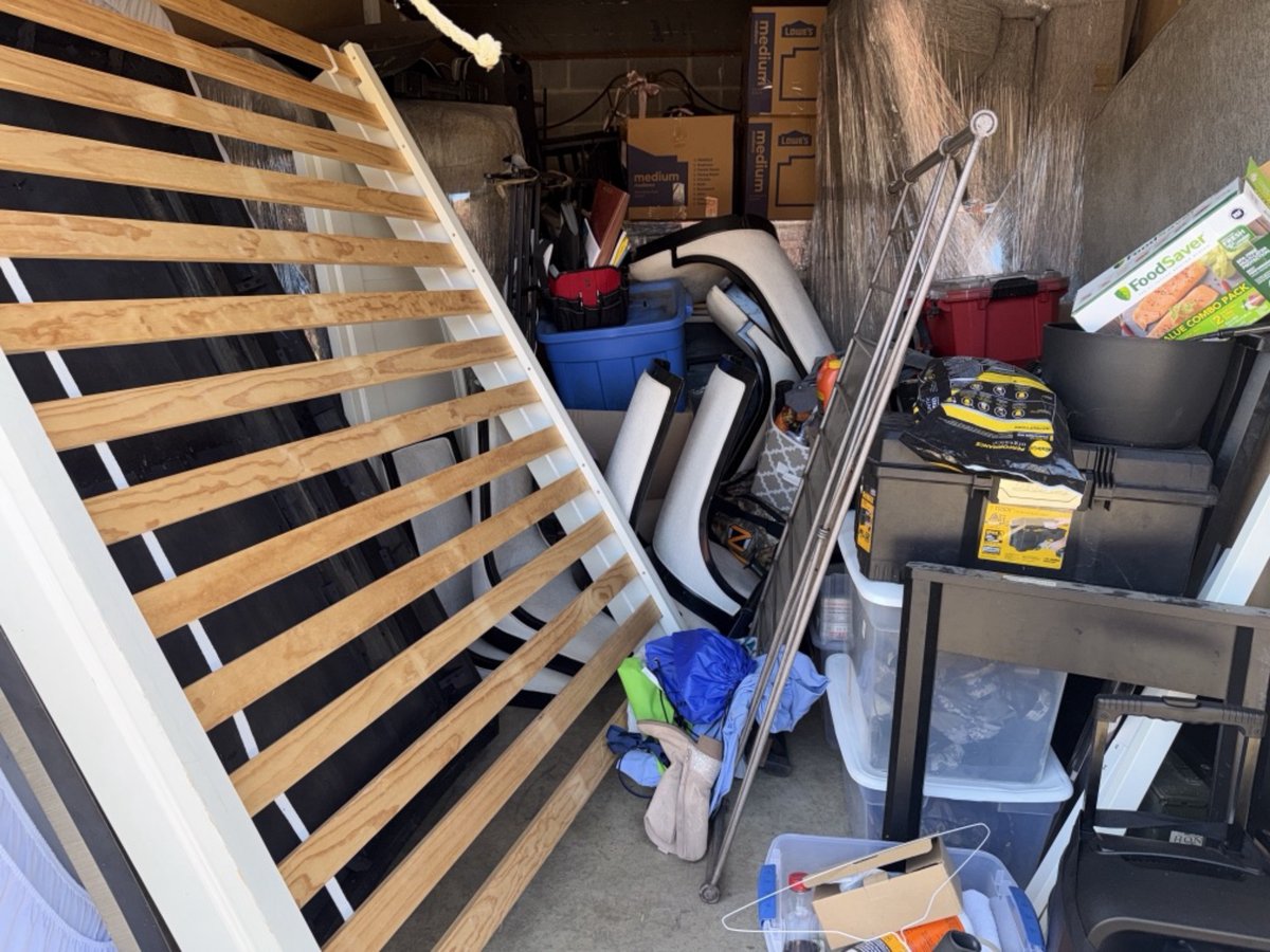 10 x 20 storage unit in Herndon, VA