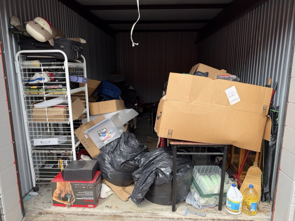 10 x 20 storage unit in Ocala, FL