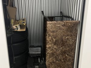 5 x 5 storage unit in Baltimore, MD