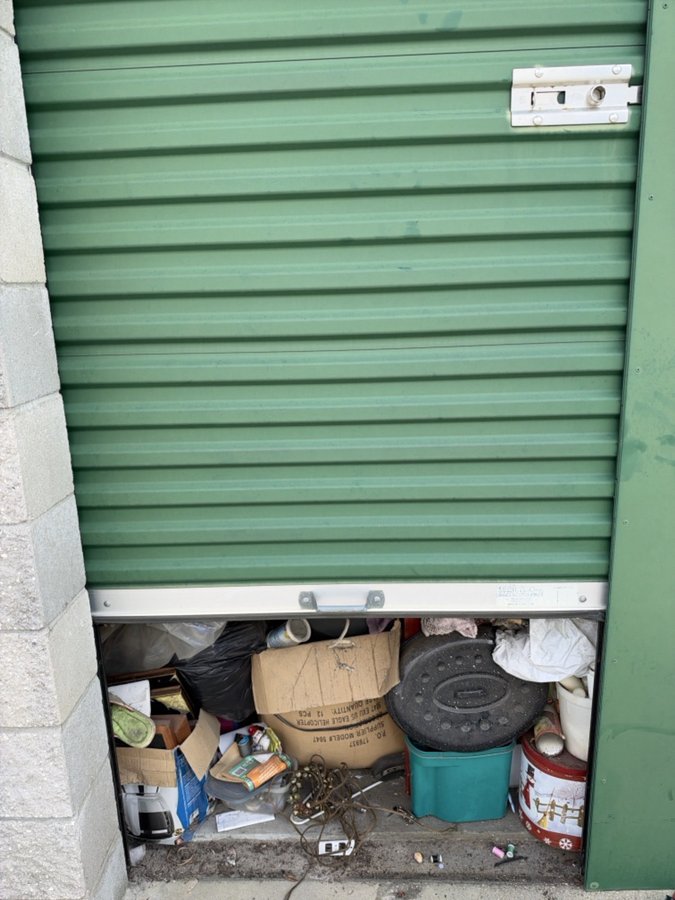 5 x 10 storage unit in Belleview, FL