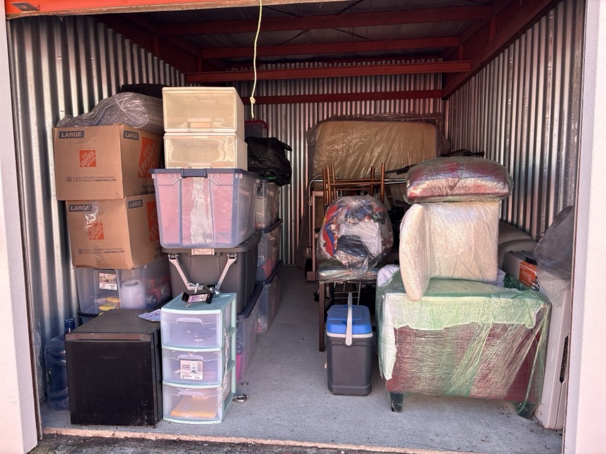 10 x 15 storage unit in Monmouth Junction, NJ