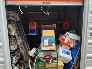 10 x 15 storage unit in Clifton, NJ