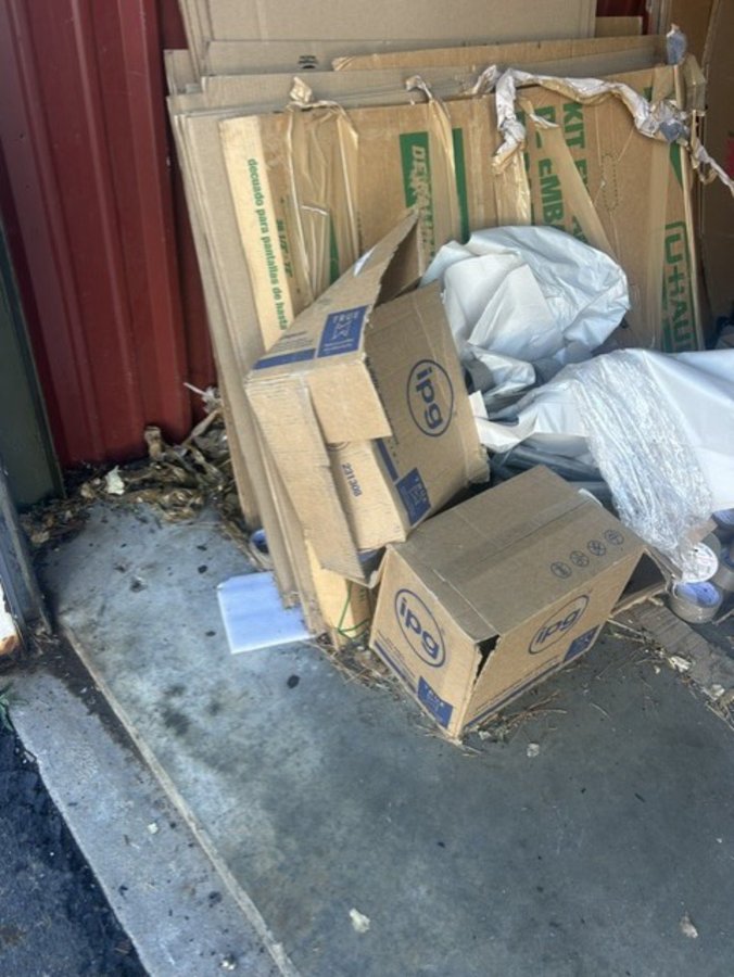 10 x 20 storage unit in Aurora, CO