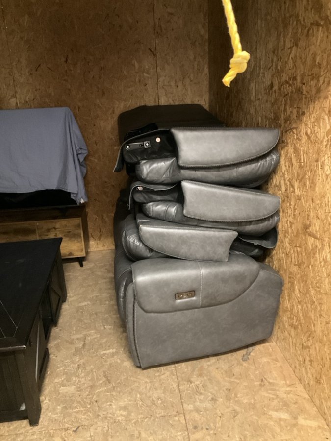 10 x 10 storage unit in Las Vegas, NV