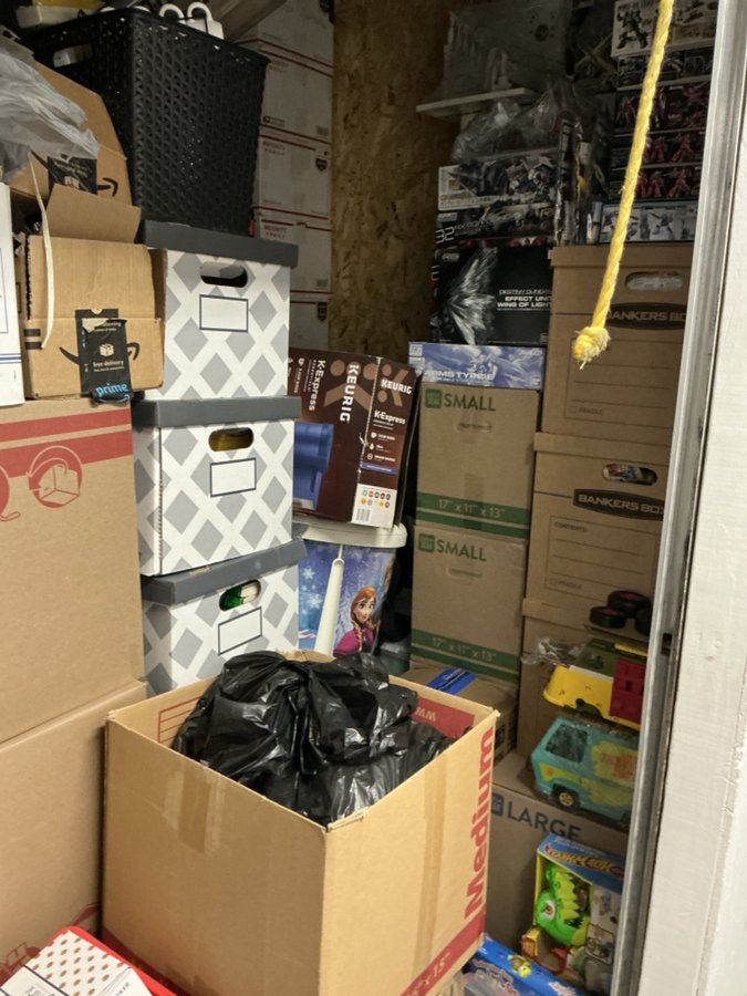 10 x 10 storage unit in Las Vegas, NV